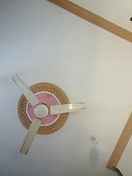 queennapal's cam snapshot