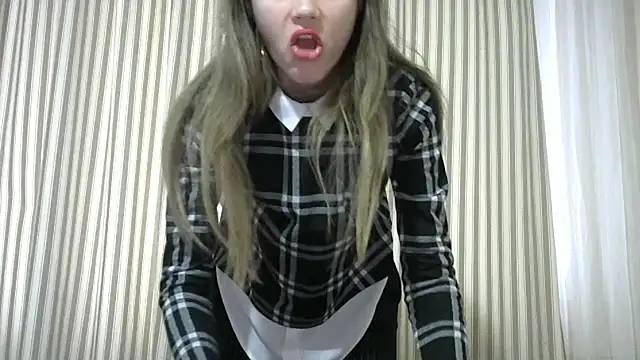 Erii18's cam snapshot