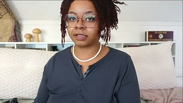 -khayaparker's cam snapshot