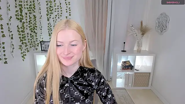 Laly_Peach's cam snapshot