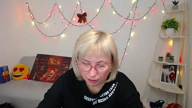 LaurenWishy's cam snapshot