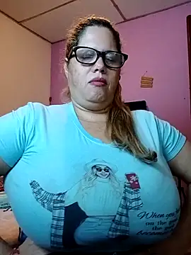 EllisW8's cam snapshot