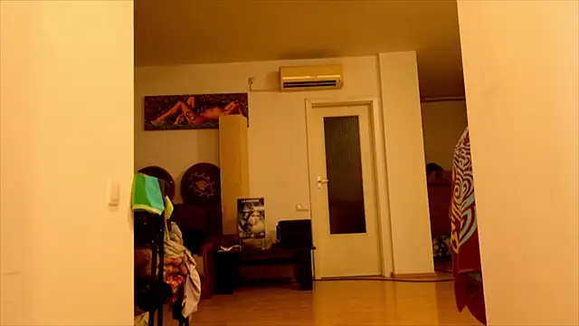 lindalovesexy's cam snapshot