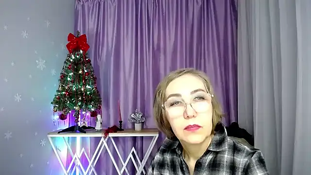 queen_a_n_i's cam snapshot