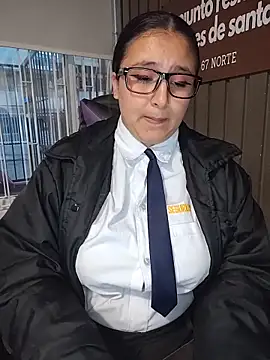 Cute_Penelope's cam snapshot