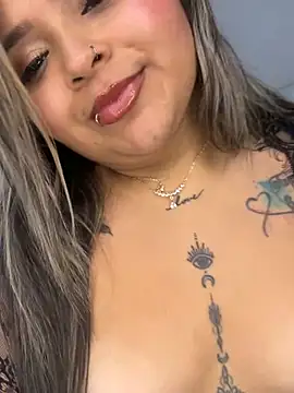 ashley-swift-'s cam snapshot