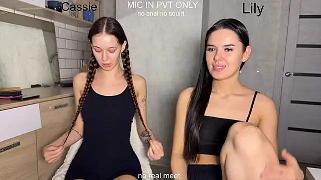 girls_secrets's cam snapshot