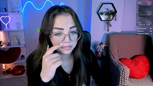 kiki_swan's cam snapshot