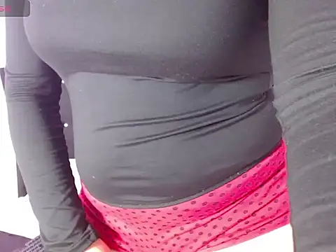 Iris_bloom69's cam snapshot