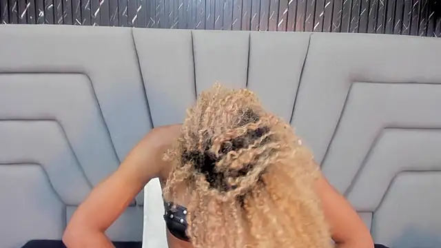 NaomiSteward live sex cam