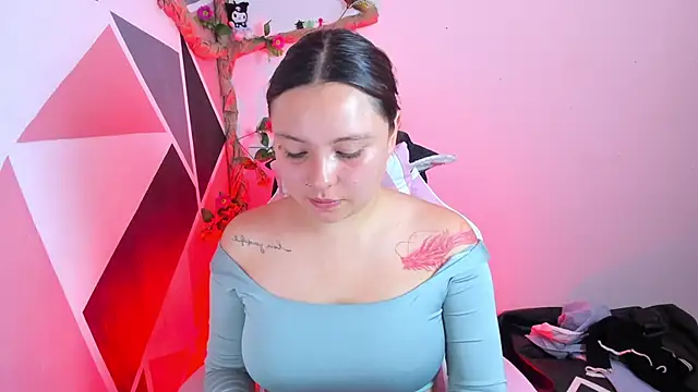 little_emma0 live sex cam