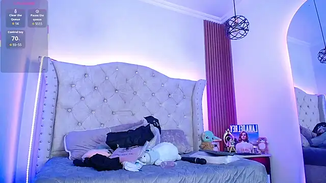 Charlotte_Jones__ live sex cam