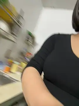 May-Squirt live sex cam