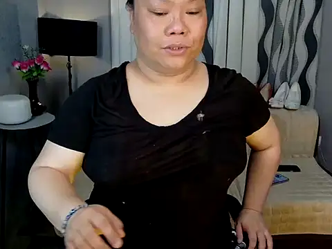 FATLUCY live sex cam