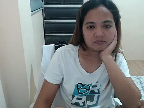 xTheLastVIRGINx live sex cam