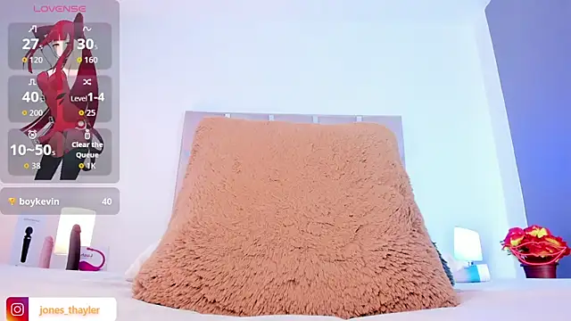 Thayler_jones's cam snapshot