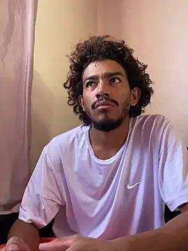 OfficialMineirinho's cam snapshot