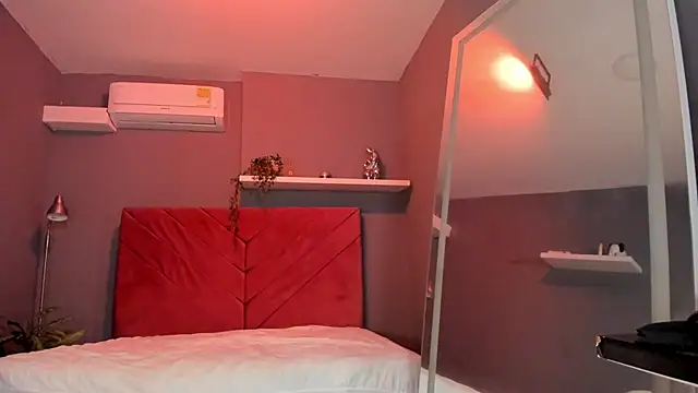 cinnia_'s cam snapshot