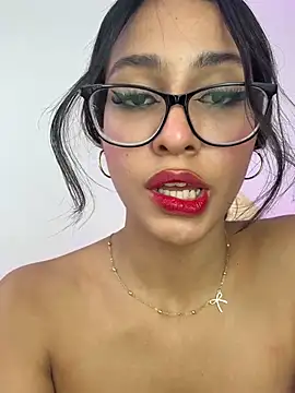 Little_channel_'s cam snapshot