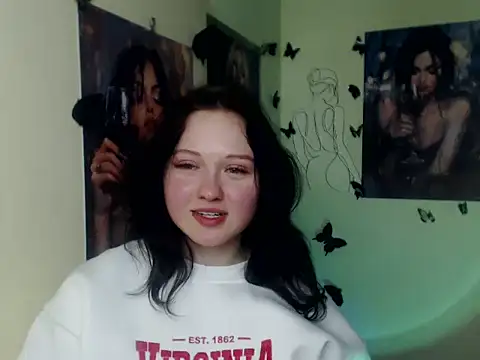 LadyAlice_'s cam snapshot