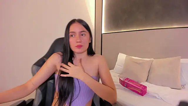 mia_slora's cam snapshot