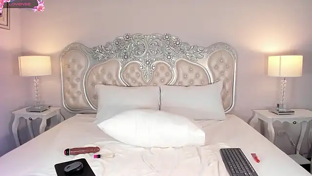 LucieMillerr's cam snapshot