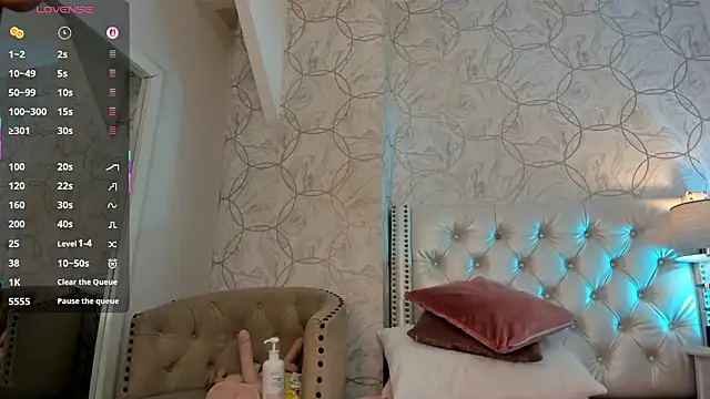 cathalina_ortiz's cam snapshot