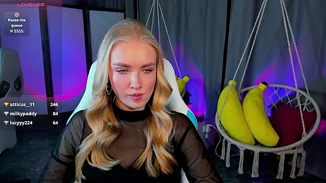 TessaGrays's cam snapshot