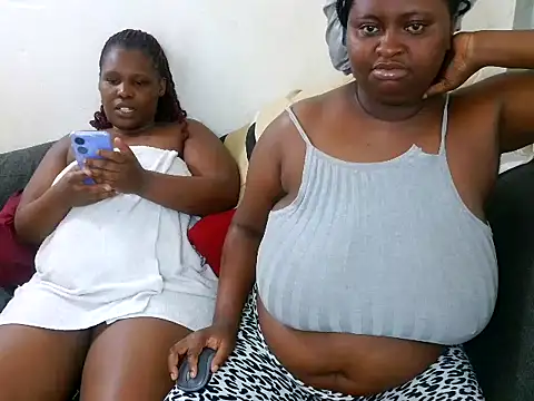 DivaxxPicky21's cam snapshot