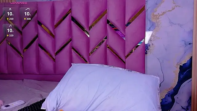 hotiergirl's cam snapshot