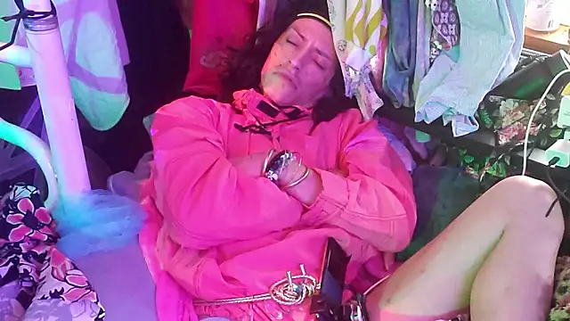 gurlnips live sex cam