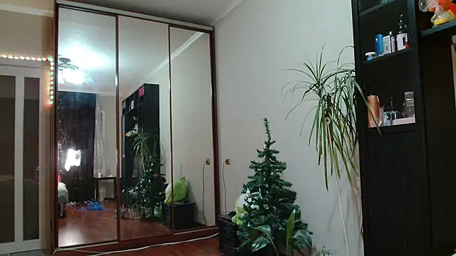 KiraGoldens's cam snapshot