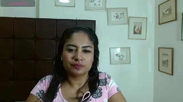 Luna_Fyre's cam snapshot