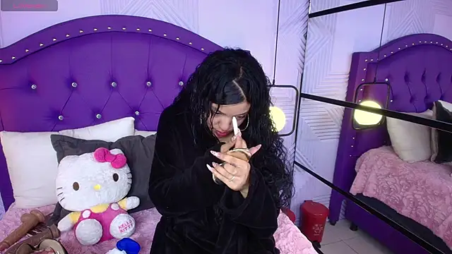 CinnamonHeat's cam snapshot