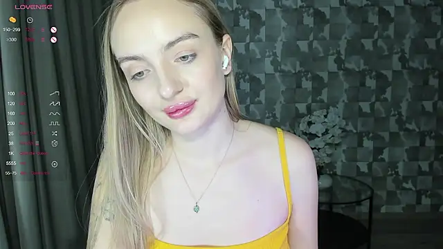 A_delina's cam snapshot