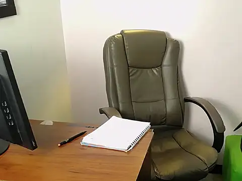 Oswalldo__ live sex cam