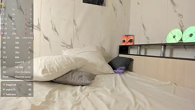 SophieRayne live sex cam