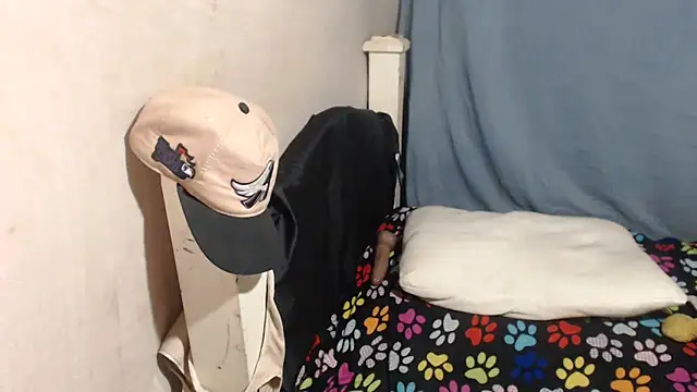 ELIZABET2-'s cam snapshot