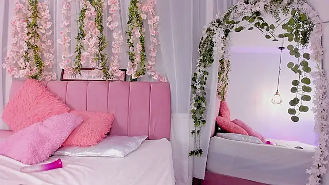 nicky_bonny18's cam snapshot