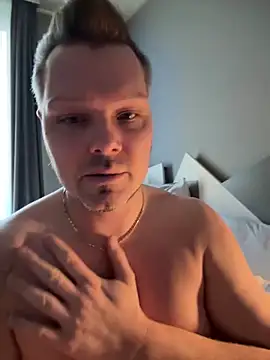 Bastilein1985 live sex cam