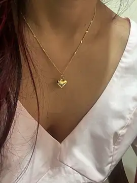 MonicaMoret's cam snapshot