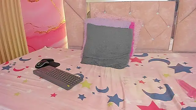 sweet__luna__'s cam snapshot