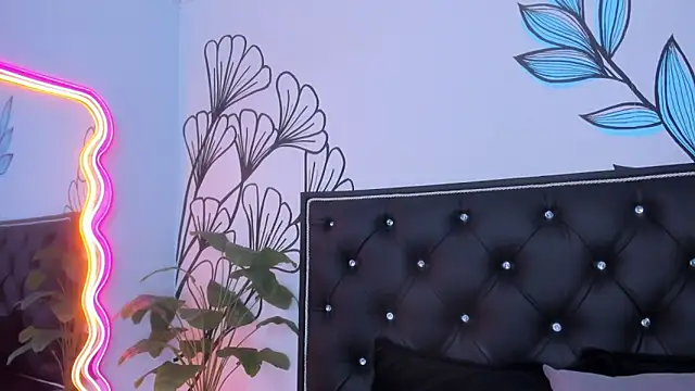 Sweet_Ariadna_'s cam snapshot