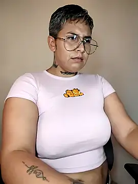 Yessi_rousse's cam snapshot