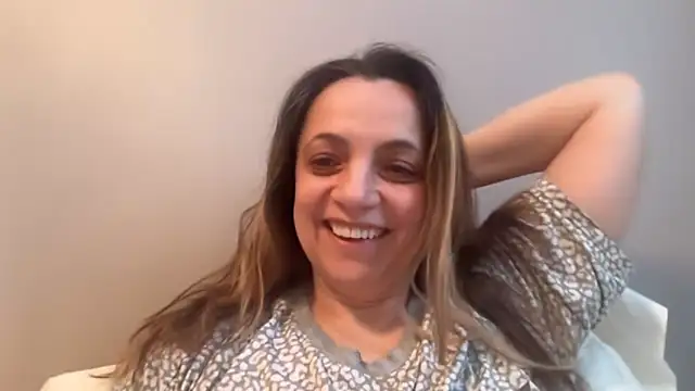 ShyFlameLive's cam snapshot