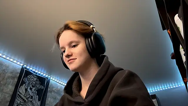 CutieGoga's cam snapshot