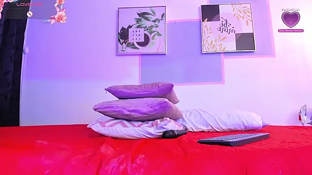 april_jones05's cam snapshot