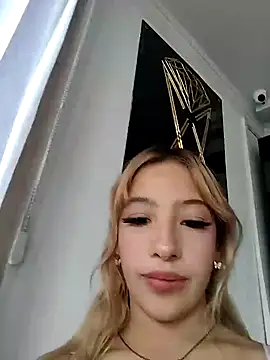 Mayajhons live sex cam