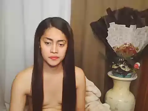 aquariusjulia live sex cam