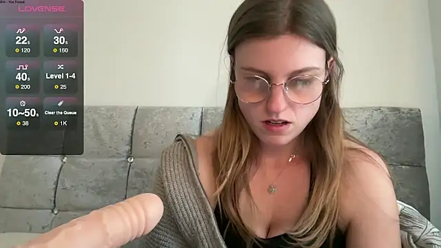 BustyKellyXXX's cam snapshot